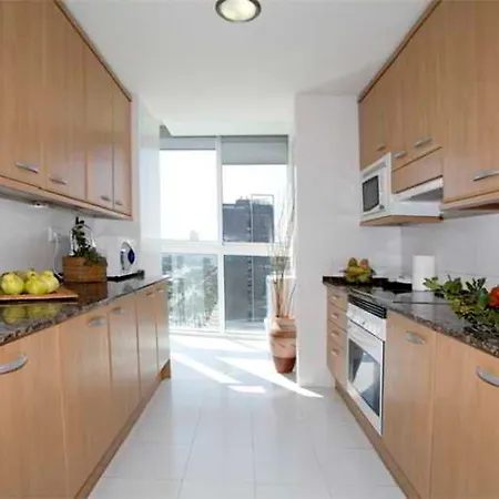 Rent Top Olympic Village 아파트